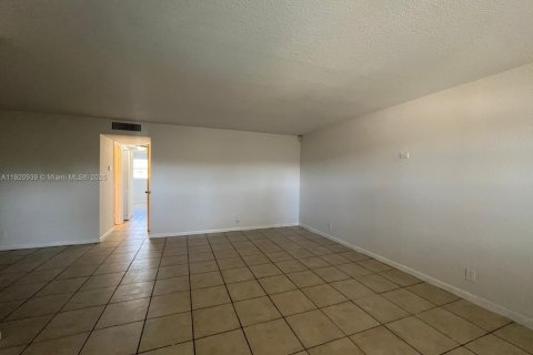 Condo à Lauderhill, Floride, 2 chambres  № 1975184