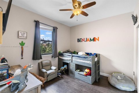 Купить виллу или дом в Хомстед, Флорида 5 спален, 231.51м2, № 1896764 - фото 22