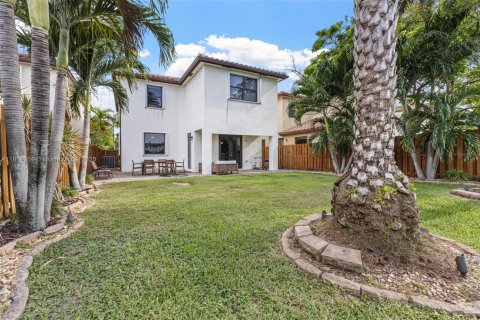 Купить виллу или дом в Хомстед, Флорида 5 спален, 231.51м2, № 1896764 - фото 30