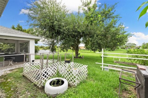 House in Lehigh Acres, Florida 3 bedrooms, 131.74 sq.m. № 1417514 - photo 30