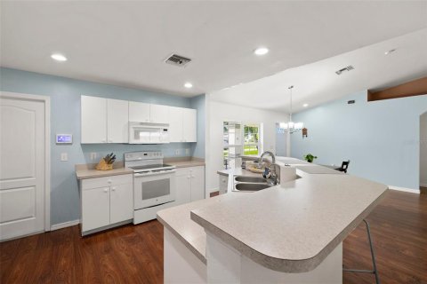 House in Lehigh Acres, Florida 3 bedrooms, 131.74 sq.m. № 1417514 - photo 16