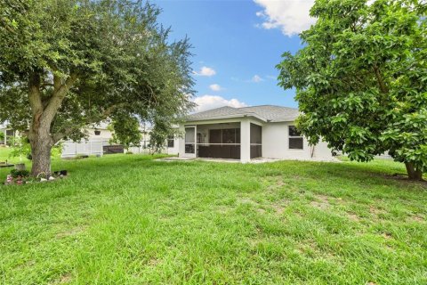 House in Lehigh Acres, Florida 3 bedrooms, 131.74 sq.m. № 1417514 - photo 28