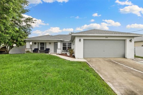 House in Lehigh Acres, Florida 3 bedrooms, 131.74 sq.m. № 1417514 - photo 1