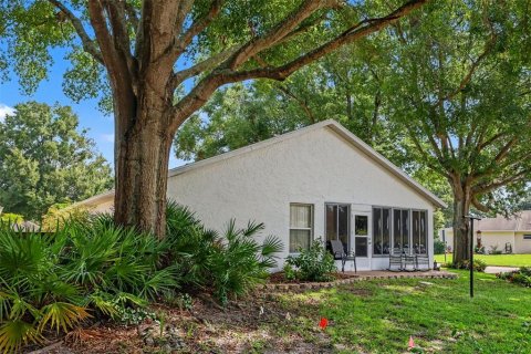House in Ocala, Florida 2 bedrooms, 169.18 sq.m. № 2236384 - photo 27