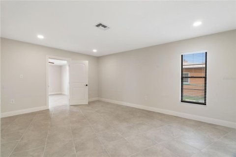 Casa en venta en New Port Richey, Florida, 3 dormitorios, 249.91 m2 № 1673905 - foto 11