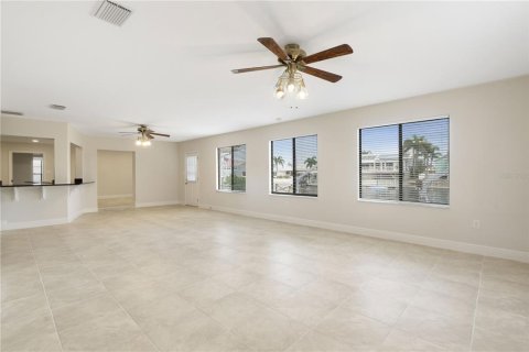 Casa en venta en New Port Richey, Florida, 3 dormitorios, 249.91 m2 № 1673905 - foto 22