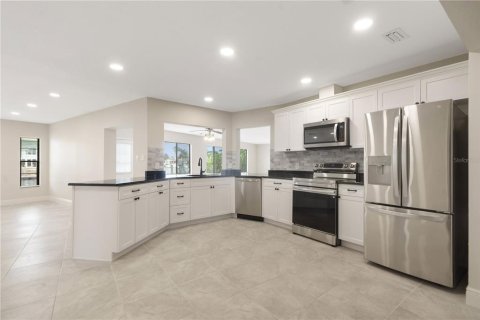 Casa en venta en New Port Richey, Florida, 3 dormitorios, 249.91 m2 № 1673905 - foto 29