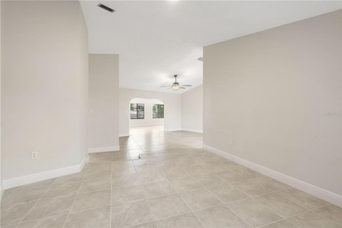 Casa en venta en New Port Richey, Florida, 3 dormitorios, 249.91 m2 № 1673905 - foto 9