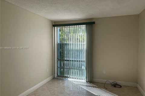 Apartamento en alquiler en Sunny Isles Beach, Florida, 1 dormitorio, 49.8 m2 № 2026459 - foto 10