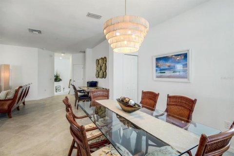 Touwnhouse à vendre à Punta Gorda, Floride: 3 chambres, 206.43 m2 № 1884192 - photo 8