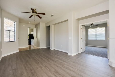 Casa en venta en Kissimmee, Florida, 2 dormitorios, 143.35 m2 № 1740511 - foto 4