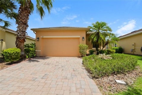 Casa en venta en Kissimmee, Florida, 2 dormitorios, 143.35 m2 № 1740511 - foto 1