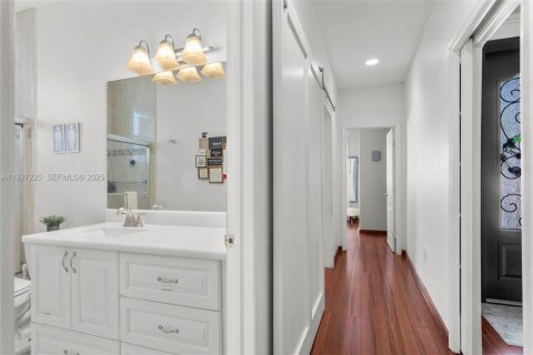 Купить виллу или дом в Майами, Флорида 4 спальни, № 1986211 - фото 22