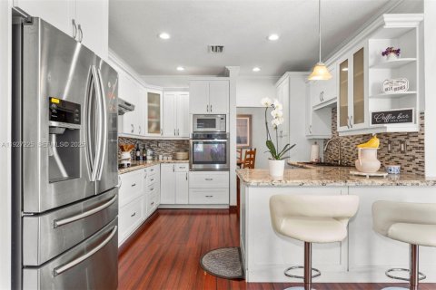 Купить виллу или дом в Майами, Флорида 4 спальни, № 1986211 - фото 13