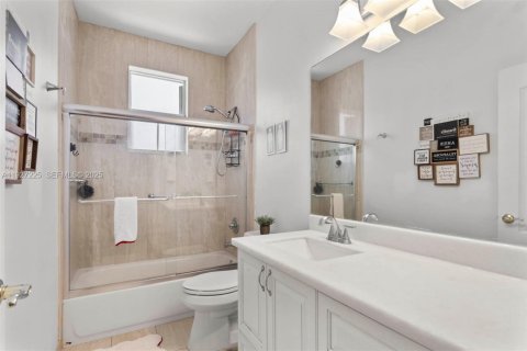 Купить виллу или дом в Майами, Флорида 4 спальни, № 1986211 - фото 23