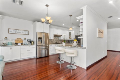 Купить виллу или дом в Майами, Флорида 4 спальни, № 1986211 - фото 12