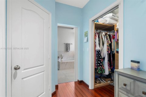 Купить виллу или дом в Майами, Флорида 4 спальни, № 1986211 - фото 18