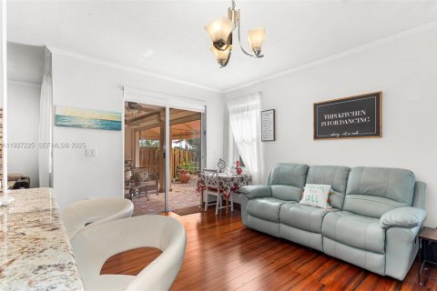 Купить виллу или дом в Майами, Флорида 4 спальни, № 1986211 - фото 15