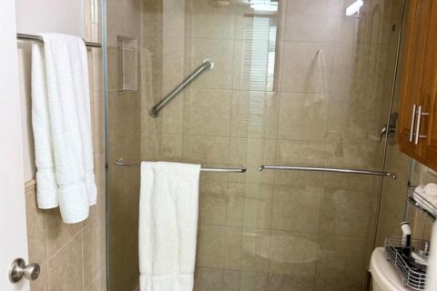 Купить кондоминиум в Палм Спрингс, Флорида 3 комнаты, 60.39м2, № 2084096 - фото 10