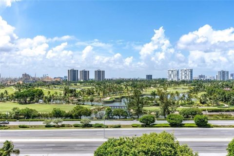 Купить кондоминиум в Авентура, Флорида 2 спальни, 126.44м2, № 1842912 - фото 9