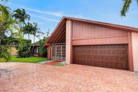 Casa en venta en Miami, Florida, 3 dormitorios, 157.47 m2 № 2383072 - foto 7