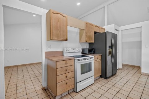 Casa en venta en Miami, Florida, 3 dormitorios, 157.47 m2 № 2383072 - foto 28