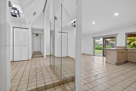 Casa en venta en Miami, Florida, 3 dormitorios, 157.47 m2 № 2383072 - foto 18