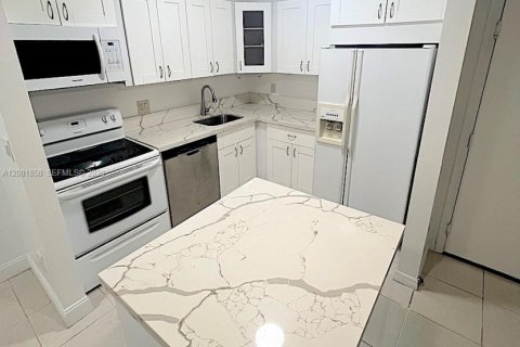 Copropriété à vendre à Tamarac, Floride: 2 chambres, 76.18 m2 № 2066147 - photo 9