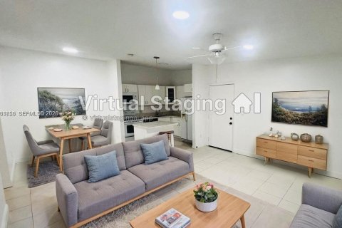 Copropriété à vendre à Tamarac, Floride: 2 chambres, 76.18 m2 № 2066147 - photo 3