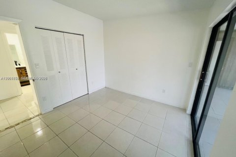 Copropriété à vendre à Tamarac, Floride: 2 chambres, 76.18 m2 № 2066147 - photo 28