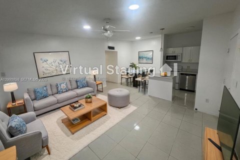 Condo à Tamarac, Floride, 2 chambres  № 2066147