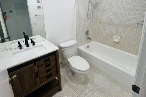 Copropriété à vendre à Tamarac, Floride: 2 chambres, 76.18 m2 № 2066147 - photo 23