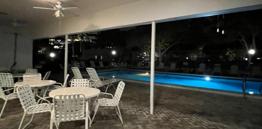 Condo in Fort Lauderdale, Florida, 2 bedrooms № 1024718