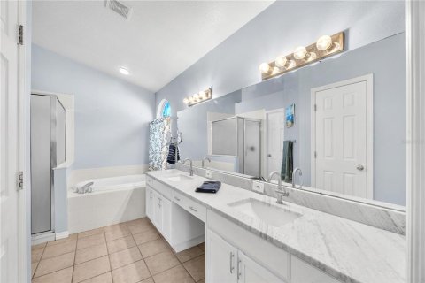 Casa en venta en Valrico, Florida, 4 dormitorios, 220.09 m2 № 2222778 - foto 26
