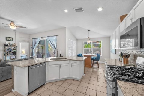 Casa en venta en Valrico, Florida, 4 dormitorios, 220.09 m2 № 2222778 - foto 20