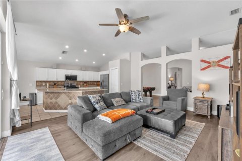 Casa en venta en Valrico, Florida, 4 dormitorios, 220.09 m2 № 2222778 - foto 19