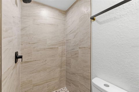 Снять в аренду квартиру в Мадейра - Бич, Флорида 3 комнаты, 41.81м2, № 2093734 - фото 14