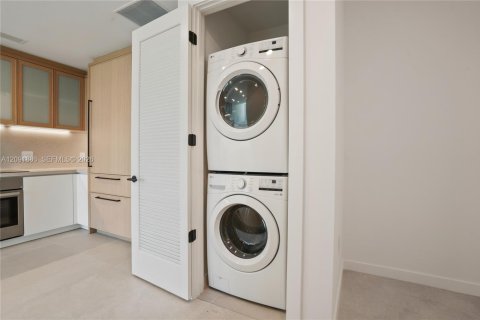 Copropriété à louer à Miami, Floride: 1 chambre, 80.27 m2 № 2385135 - photo 29
