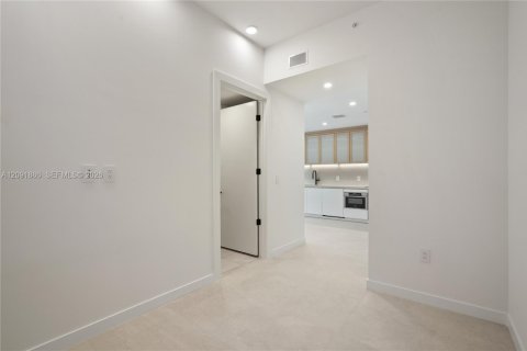 Copropriété à louer à Miami, Floride: 1 chambre, 80.27 m2 № 2385135 - photo 12