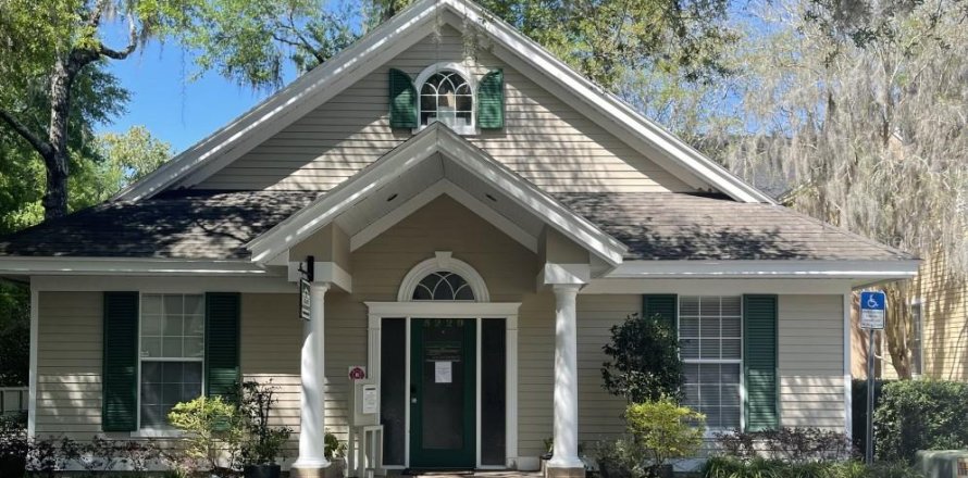 Propiedad comercial en Gainesville, Florida 167.22 m2 № 1147825