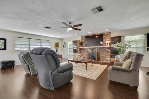 Villa ou maison à vendre à Spring Hill, Floride: 3 chambres, 206.43 m2 № 2400046 - photo 2