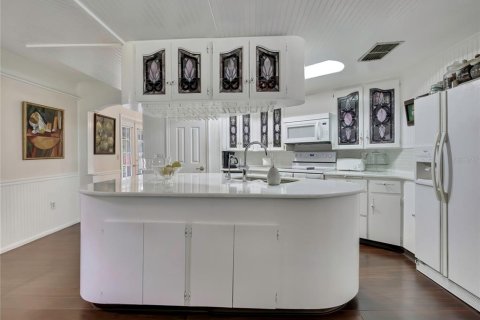 Villa ou maison à vendre à Spring Hill, Floride: 3 chambres, 206.43 m2 № 2400046 - photo 18
