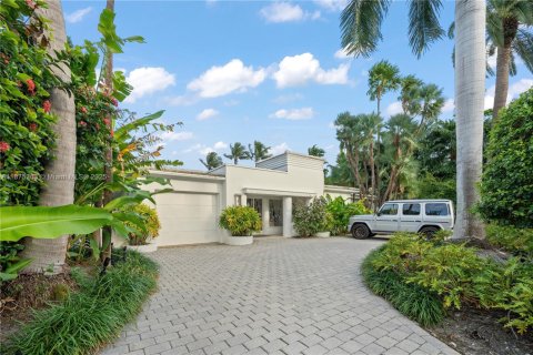 Villa ou maison à louer à Miami Beach, Floride: 10 chambres, 869.57 m2 № 1927237 - photo 8