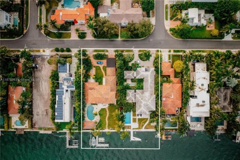 Villa ou maison à louer à Miami Beach, Floride: 10 chambres, 869.57 m2 № 1927237 - photo 7