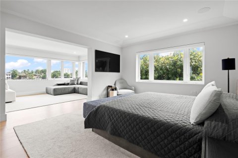 Villa ou maison à louer à Miami Beach, Floride: 10 chambres, 869.57 m2 № 1927237 - photo 18