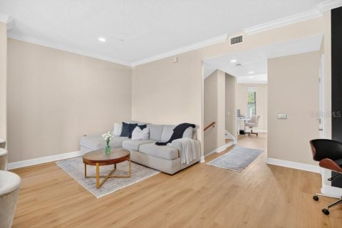 Adosado en venta en Orlando, Florida, 3 dormitorios, 202.62 m2 № 2102450 - foto 9