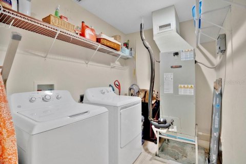 Adosado en venta en Orlando, Florida, 3 dormitorios, 202.62 m2 № 2102450 - foto 28