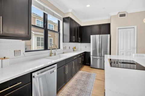 Adosado en venta en Orlando, Florida, 3 dormitorios, 202.62 m2 № 2102450 - foto 12