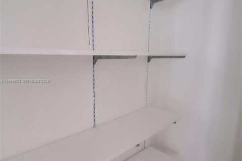 Снять в аренду кондоминиум в Помпано-Бич, Флорида 1 спальня, 55.74м2, № 2004844 - фото 15