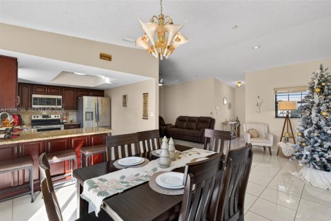 Купить виллу или дом в Майами, Флорида 3 спальни, 140м2, № 1996699 - фото 15